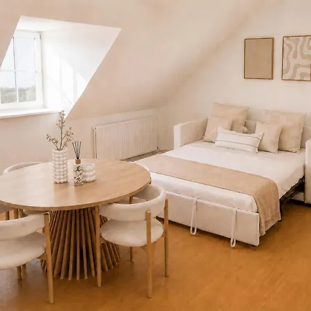 Enjoy Louise-sablon Apartment *