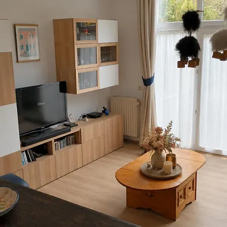 Bruxelles, Maison Calme, 5 Min Du Metro, Parking Holiday home