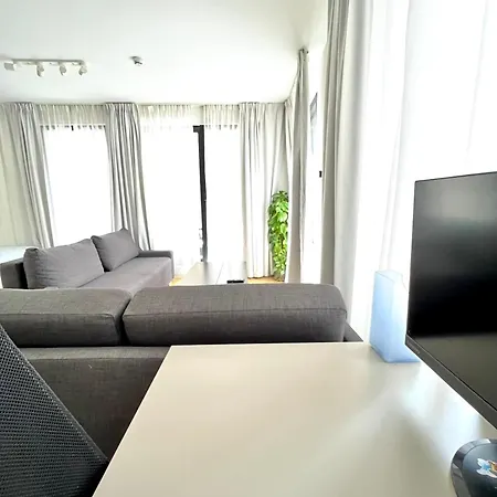 Lovely And Cosy With Balcony By Grand Place For 4 Brussels