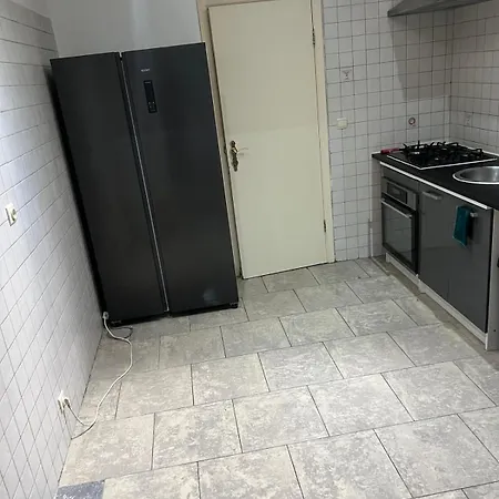 Apartment Midi