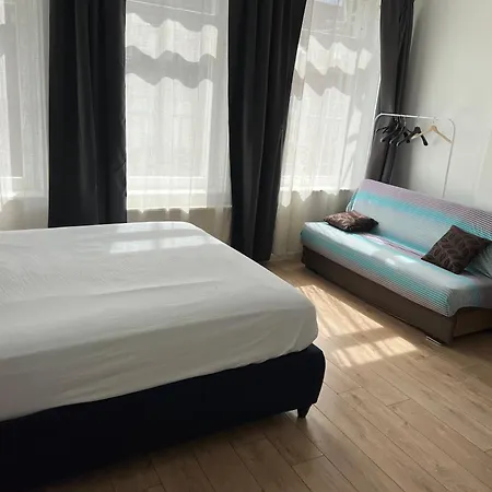 Private Lux Chamber Apartment