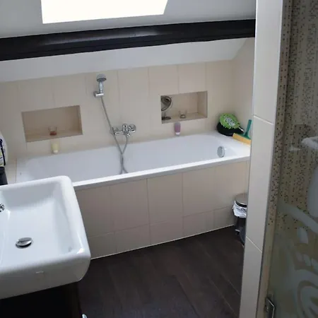 Promo! ! ! Lovely 2-bedroom In Ixelles Apartment