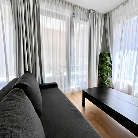 Lovely And Cosy With Balcony By Grand Place For 4 Brussels