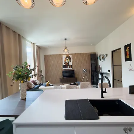 Unice Luxury Apartment