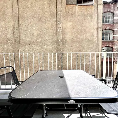 Lovely And Cosy With Balcony By Grand Place For 4 * Brussels