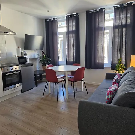 Lily's Flat Brussels