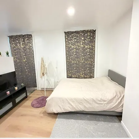 Apartment 49