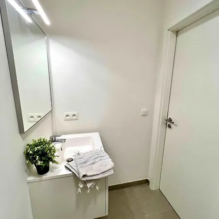 Lovely And Cosy Elegant Near Atomium, Ideal For Families * Brussels