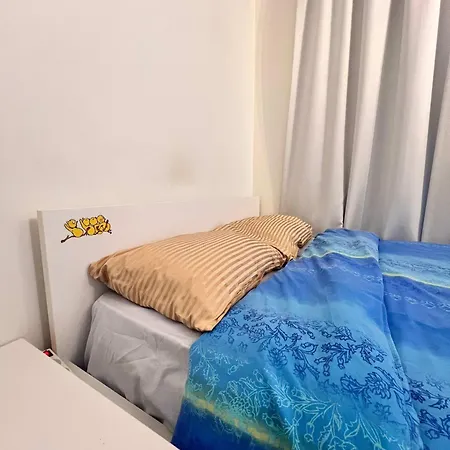 Lovely And Cosy With Balcony By Grand Place For 4 Brussels