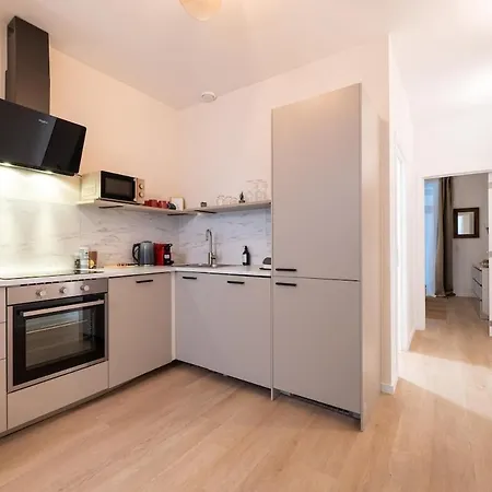 Apartment Modern Cocoon Gare Du Midi Bro14400