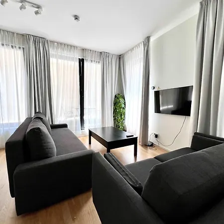 Lovely And Cosy With Balcony By Grand Place For 4 Apartment