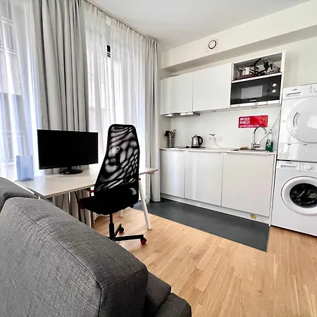 Apartment Lovely And Cosy With Balcony By Grand Place For 4 Brussels