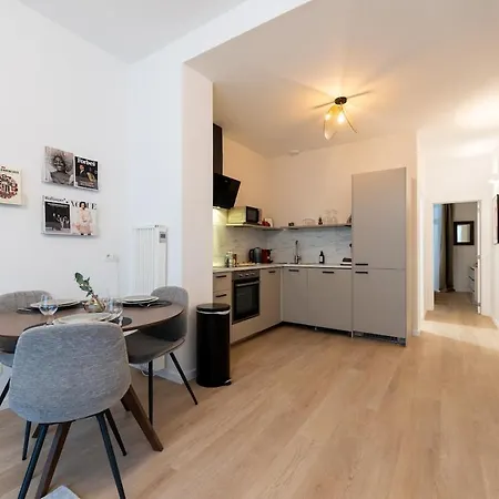 Apartment Modern Cocoon Gare Du Midi Bro14400