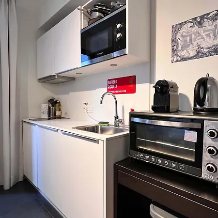 Lovely And Cosy With Balcony By Grand Place For 4 Brussels