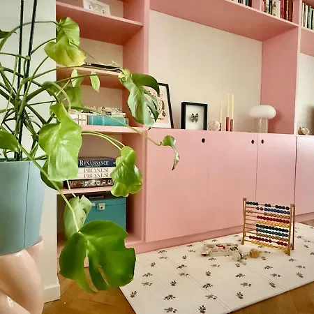 Apartment 2 Bedrooms - Baby Crib & Furnished Terrace In Lovely *