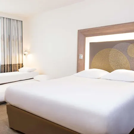 Hotel Novotel Centre 4*