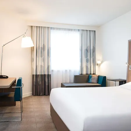 Hotel Novotel Centre 4*