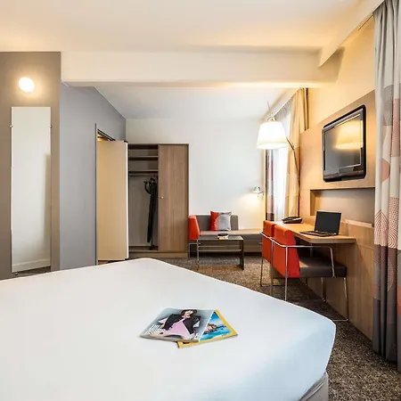 Novotel Centre 4*