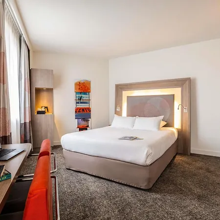 Hotel Novotel Centre 4*