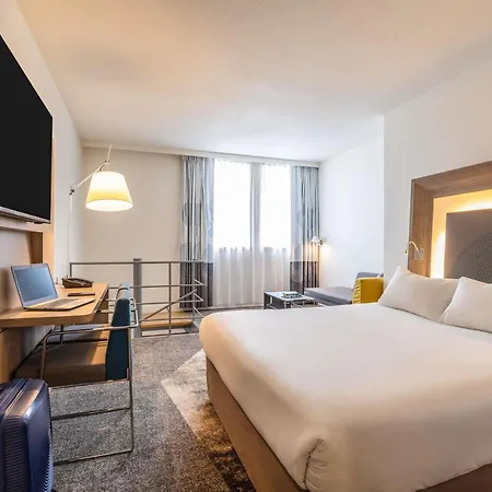 Novotel Centre