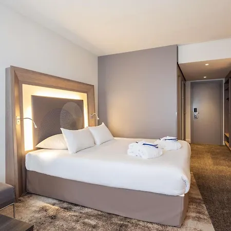 Hotel Novotel Centre 4*
