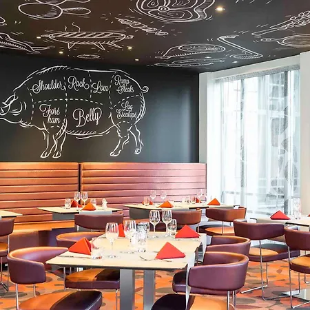 Novotel Centre 4*