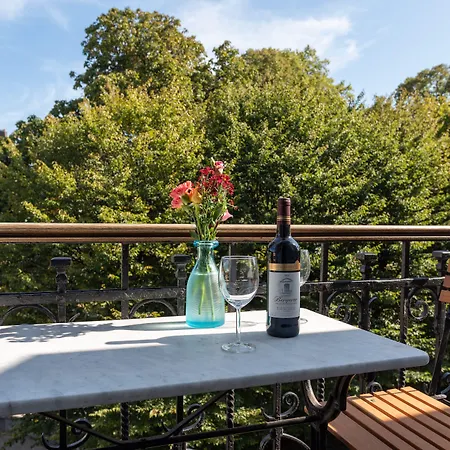 Europea Newton Boutique Residences Hotel 3*