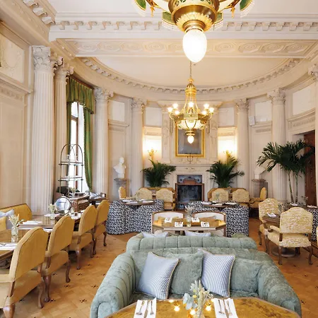 Fleur De Hotel