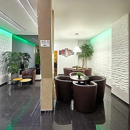 Center Hotel