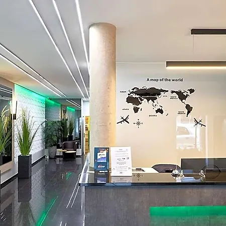 Hotel Center 3*