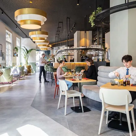 Novotel Off Grand Place 4*