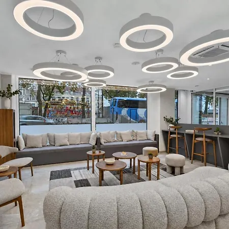 Midi 33 By Reside - New Opening Appartement Brussel