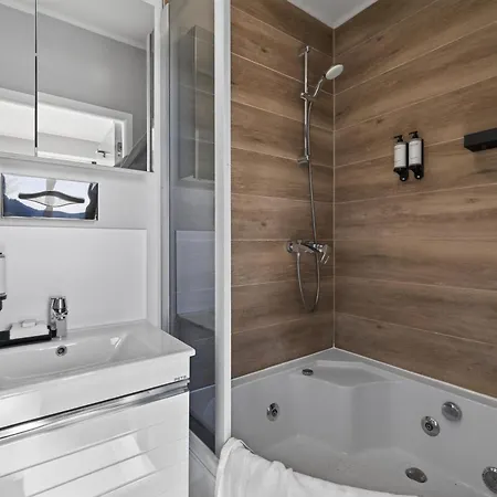 Midi 33 By Reside - New Opening Appartement Brussel