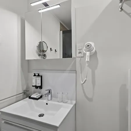 Midi 33 By Reside - New Opening Appartement Brussel