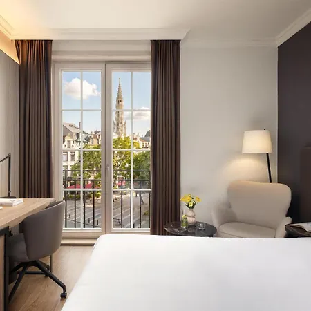 Nh Carrefour De L'europe Hotel 4*