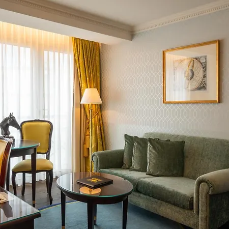Stanhope By Thon Hotel 5*