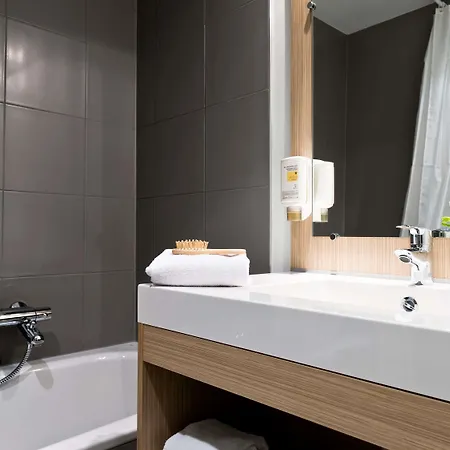 Adagio Access Europe Aparthotel 4*