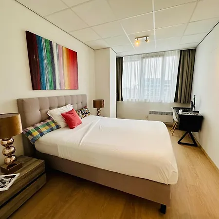 Modern - 2bd - - Grand Place Appartement