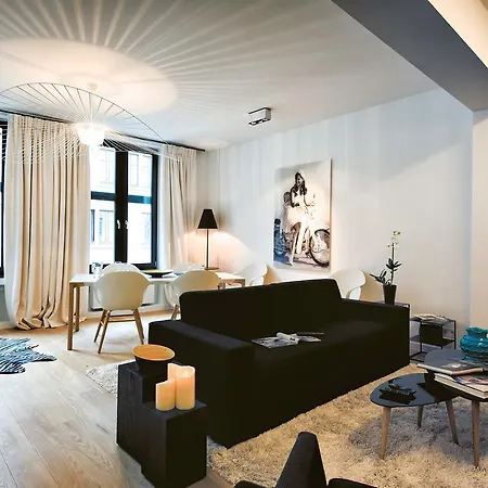 Charles Home - Grand Place Aparthotel 4* Brussels