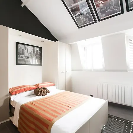 Realtycare Flats Grand Place Aparthotel *