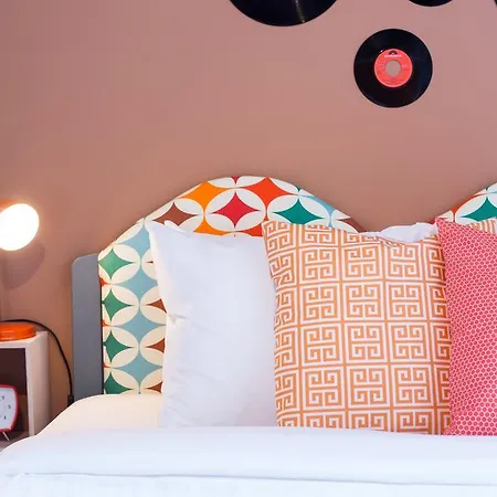 Sweet Inn Apartment - Monnaie Apartment