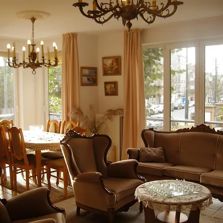 Cosy Nest With Garage In Brussels