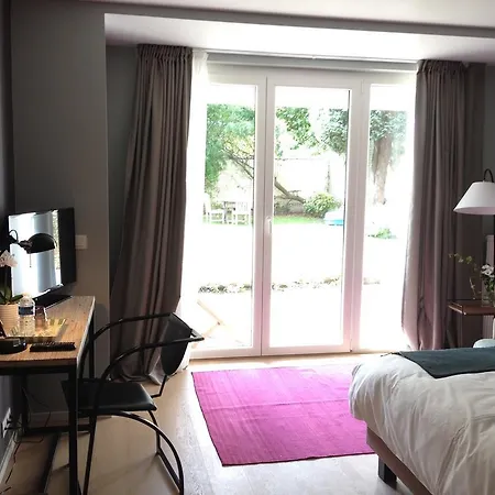 Bed And Garden Bed & Breakfast Brussels