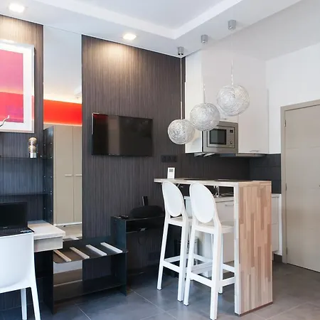 Realtycare Flats Grand Place Aparthotel *