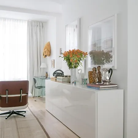 Stassart Halldis Apartment