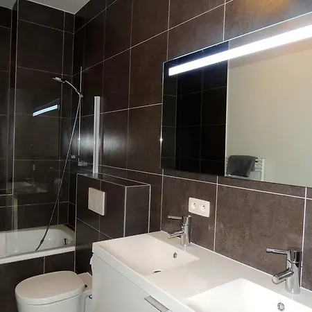 Aparthotel Chambon 2*