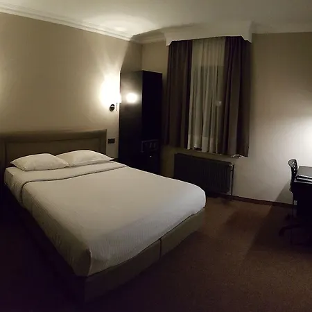 Le Chantecler Brussels