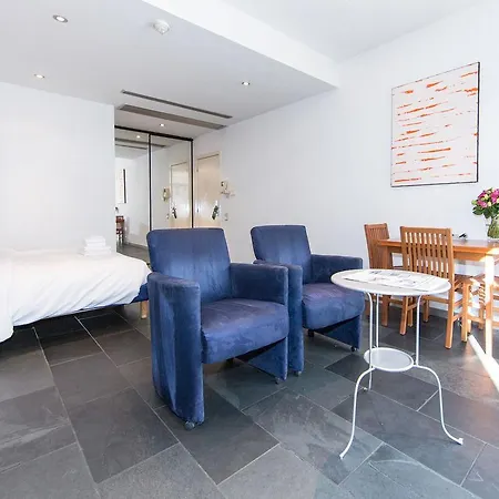 Azimut Flathotel 3* Brussels
