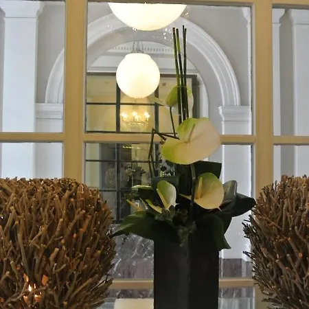 La Legende Hotel 3*