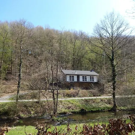 Spacious Chalet With Sauna In Daverdisse Brussels